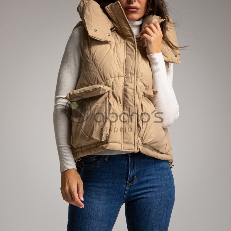 PADDED VEST WITH HOOD REF.8701-14