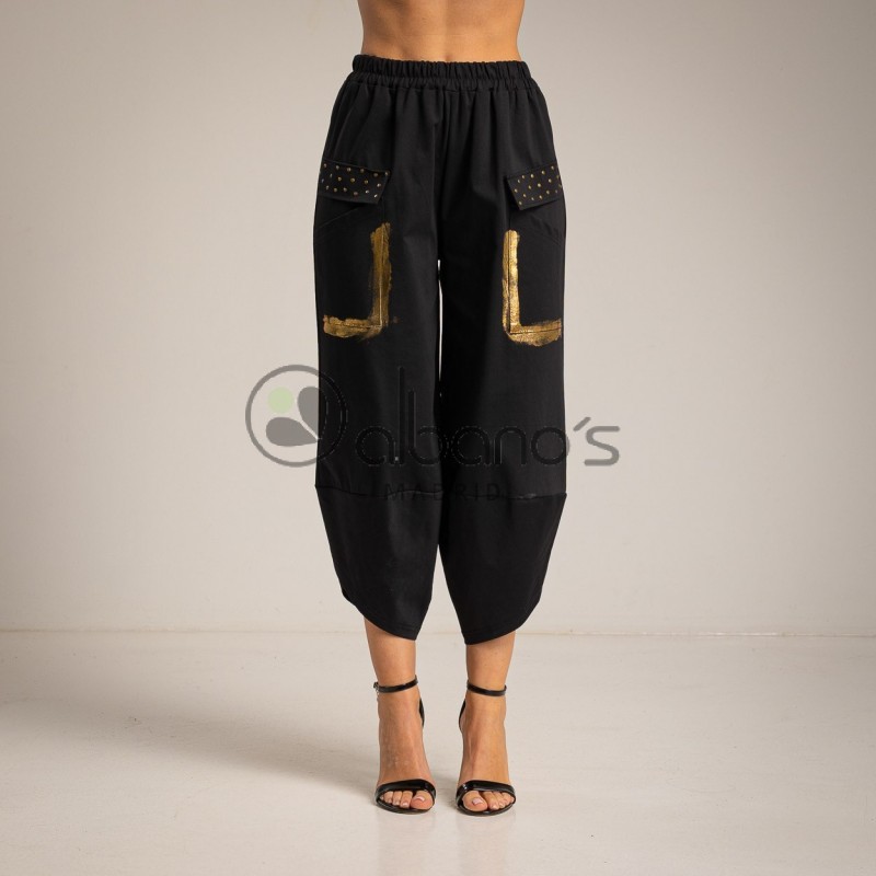 TROUSERS WITH PLASTON POCKETS WITH GOLD STUDS REF.10398-2