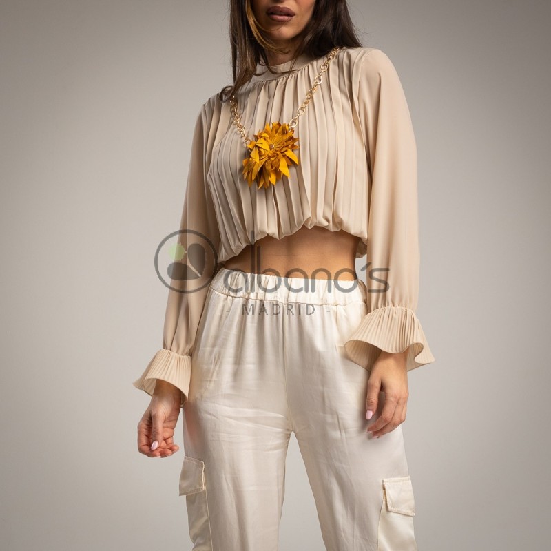  PLEATED BLOUSE WITH RUFFLE CUFF REF.33333-14