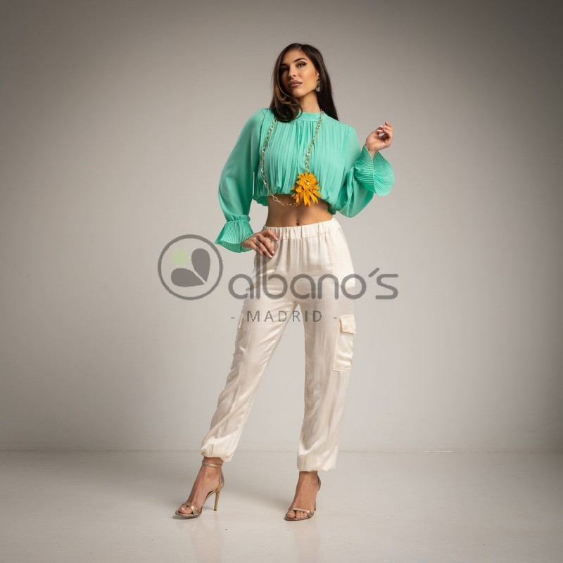  PLEATED BLOUSE WITH RUFFLE CUFF REF.33333-59