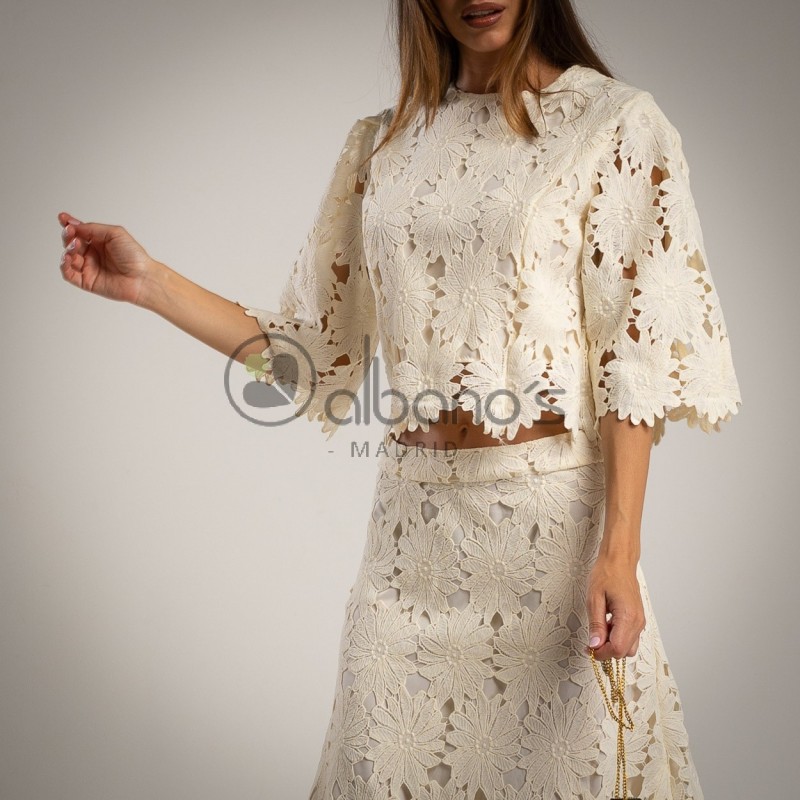 SET 2 PIÈCES : BLOUSE ET JUPE EN DENTELLE RÉF.351-17
