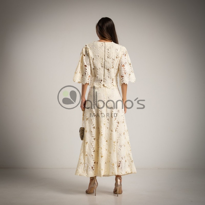 2-PIECE SET: LACE BLOUSE AND SKIRT REF.351-17