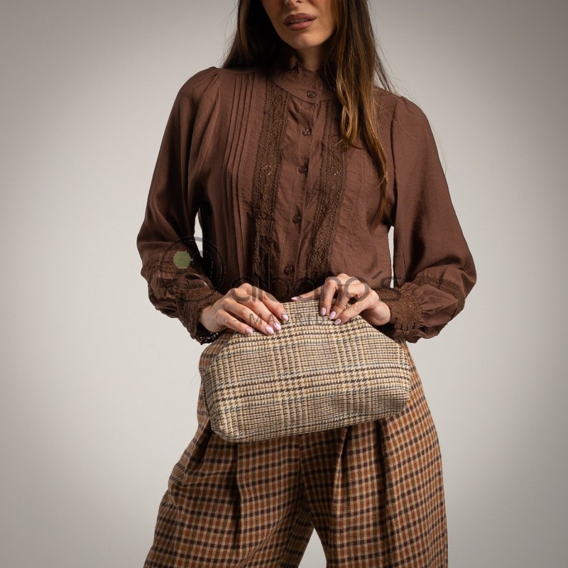 BLOUSE WITH LACE PULL-UPS REF.2901-49