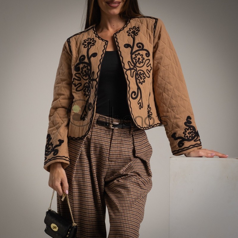 CHAQUETA FORRADA ACOLCHADA BORDADA CORDON REF. 8569504-14
