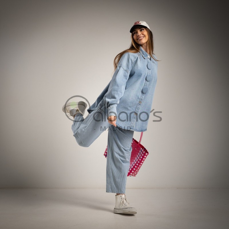 JAQUETA OVERSIZE DENIM COM MAXI BOTÃO REF. 7370-31