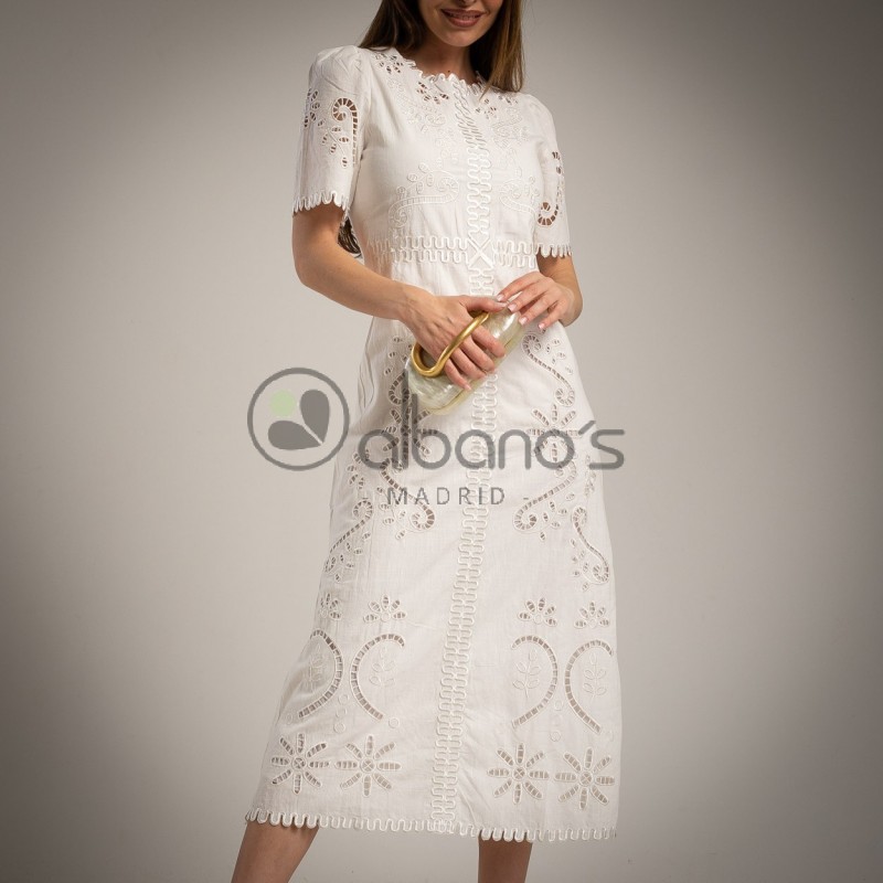 VESTIDO FORRADO TROQUELADO BORDADOS MARITHE REF.82018-17