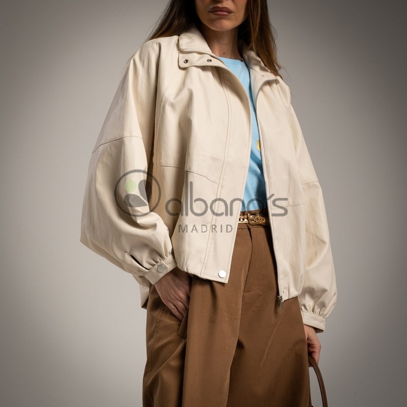 CAZADORA ECOPIEL FORRADA MANGA MURCIELAGO REF.7010-17